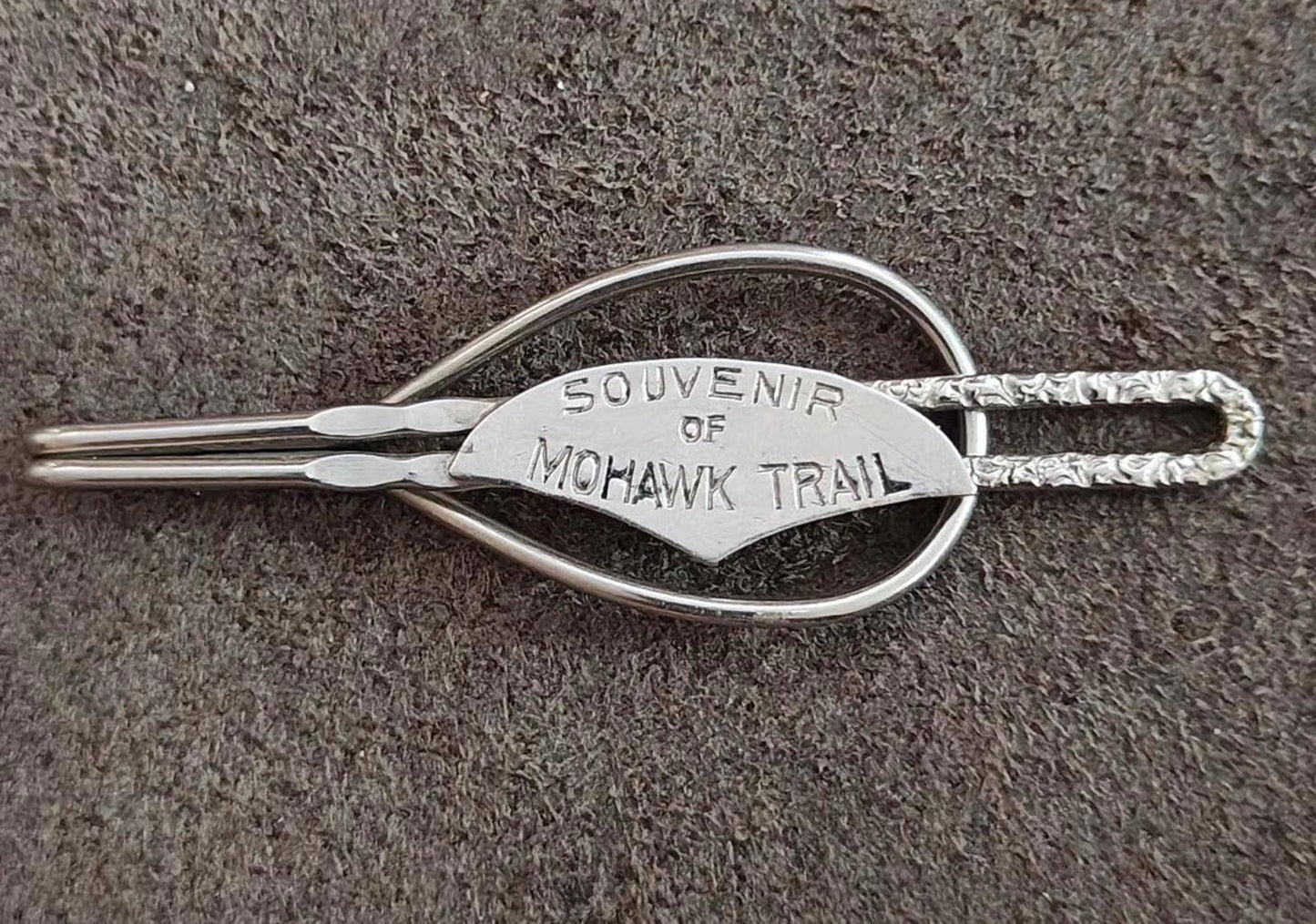 Mohawk Trail Silver Tone Tie Bar Clip