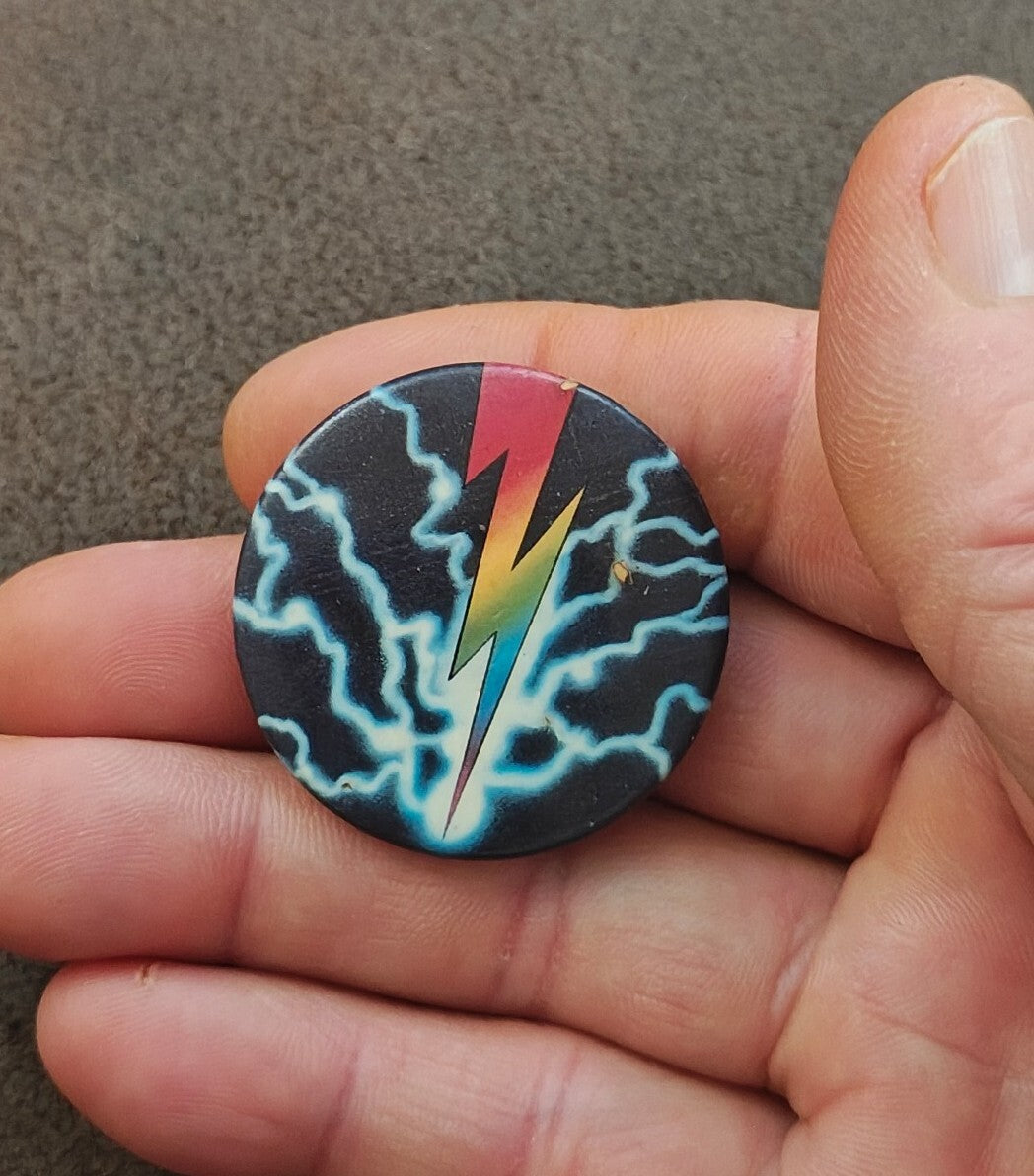 1982 Lightning Bolt Sky Entertainment EH Mason Pinback/Pinbutton