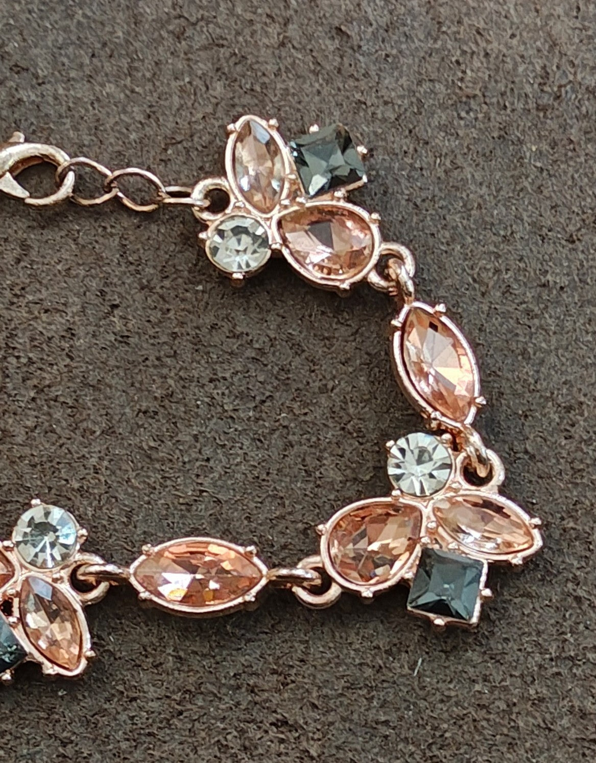Pretty Paparazzi Rose Gold Floral Bracelet