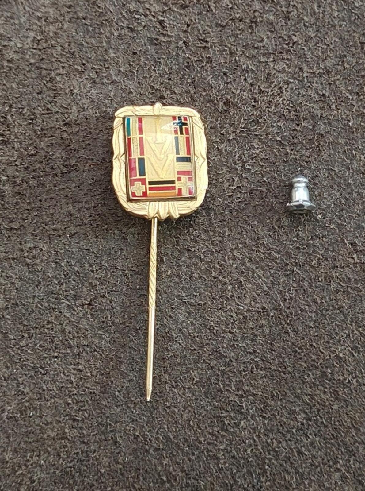 1960s International Federation of Popular Sports (IVV) Honorary Hiking Badge Pin