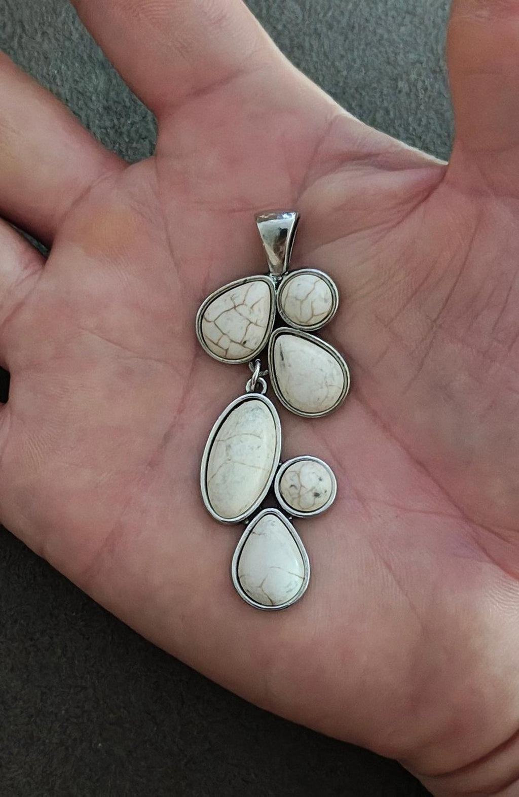 1990s Vintage Natural Howlite Gemstones Silver Tone Dangle Pendant