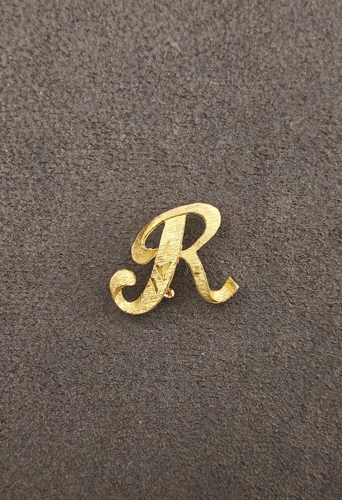 1960/70s Mamselle Vintage Gold Tone Monogram Initial R Brooch Pin