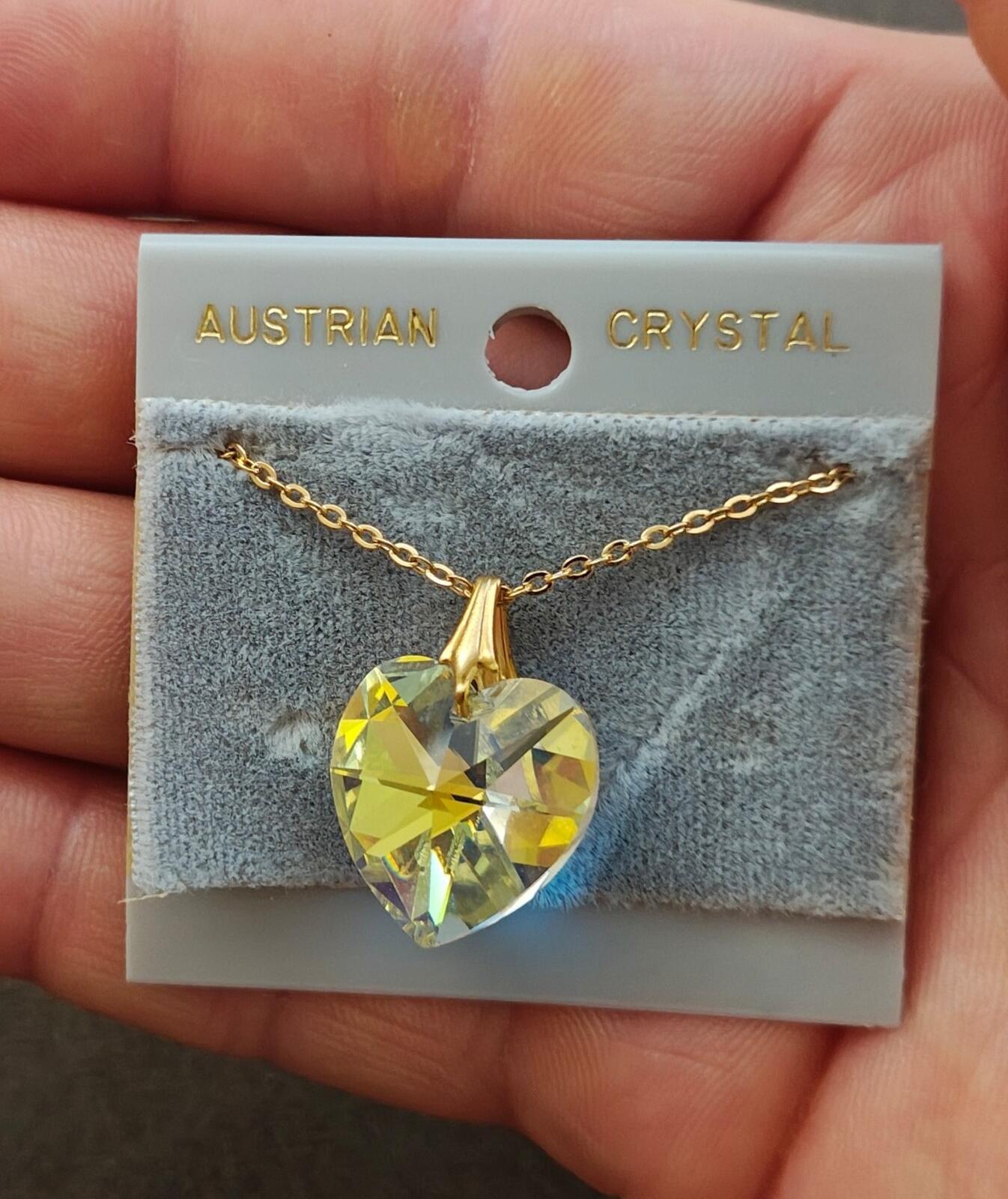 1980s Yellow Heart Shaped Iridescent Austrian Crystal Pendant Necklace