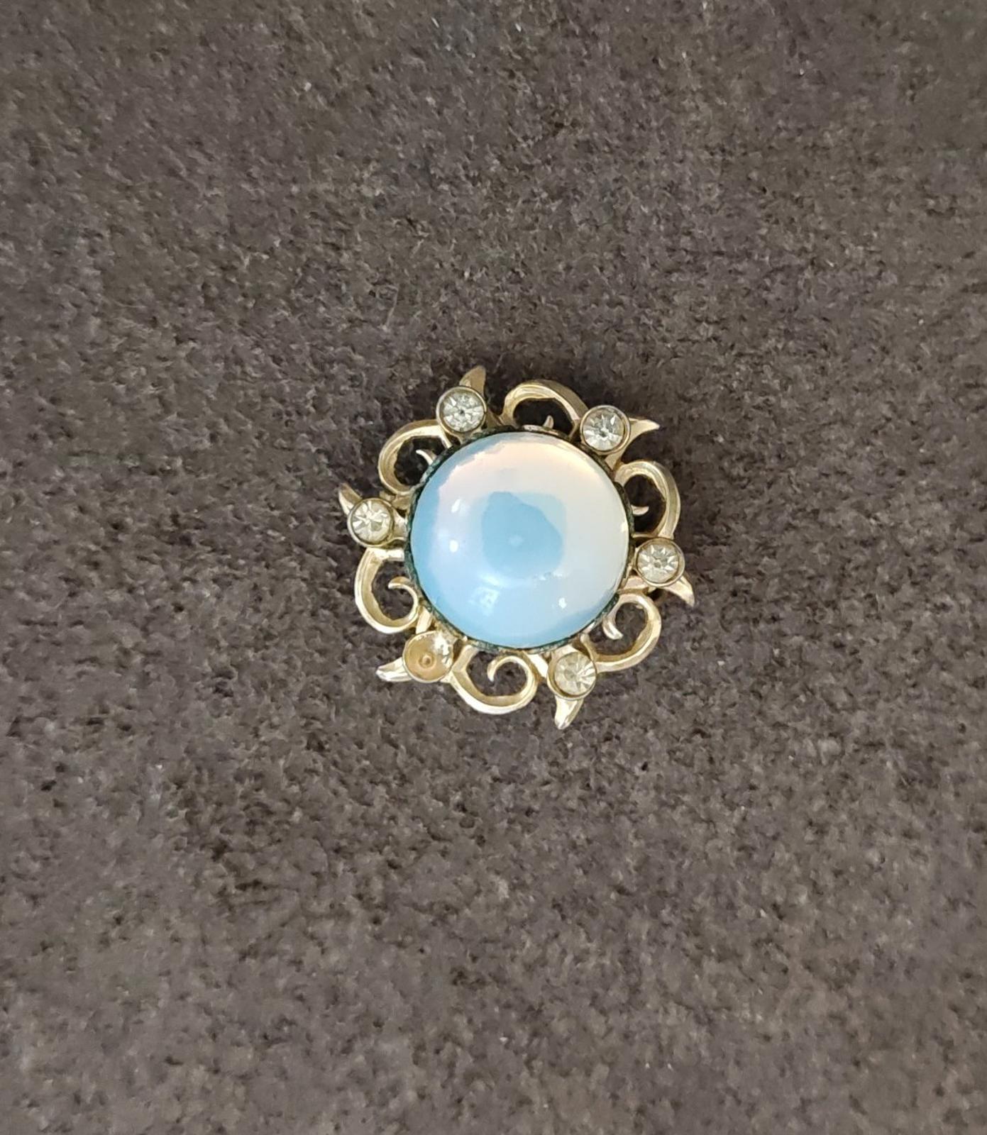 1960s Gold Tone Moonglow Cabochon With Rhinestones Brooch