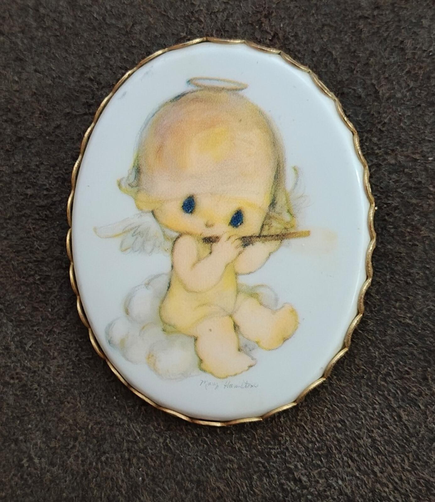 Super Cute 1970s Rare Hallmark Angel Cherub Girl Cameo Gold Tone Brooch