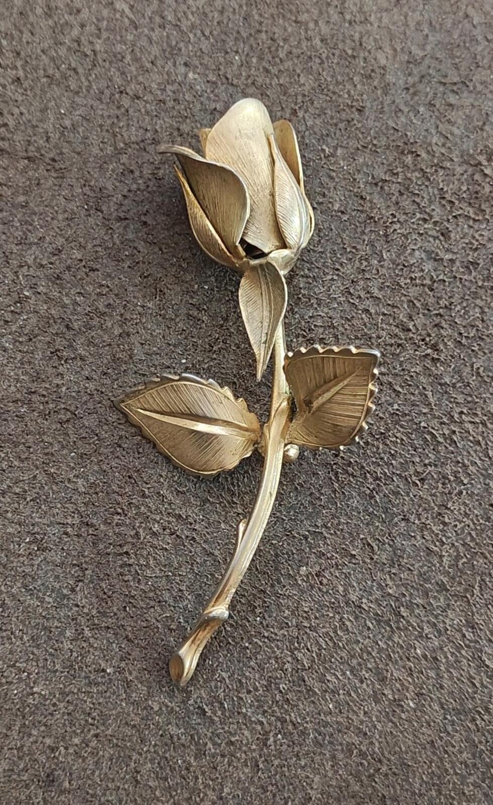 1960s Signed Giovanni Gold Tone Rose Brooch