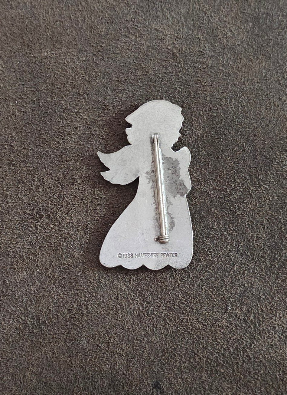 1986 Hampshire Pewter Angel Brooch.