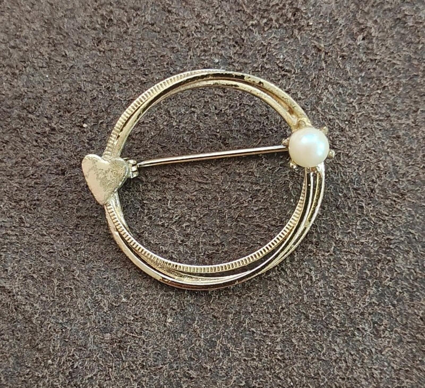 1950s/60s Gold Tone Eternity Circle Brooch