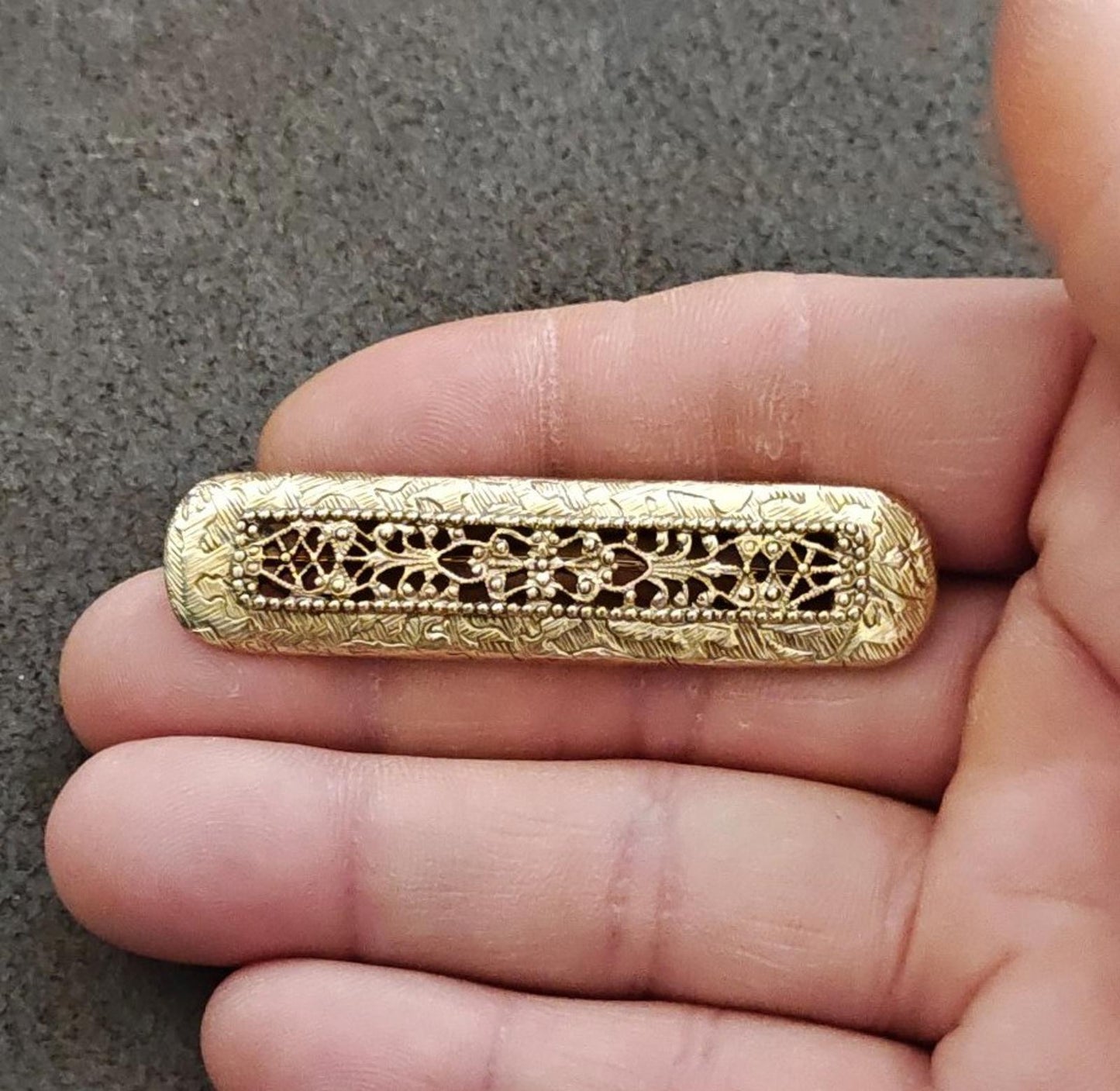 1980s Gold Tone Victorian Filigree Style Brooch