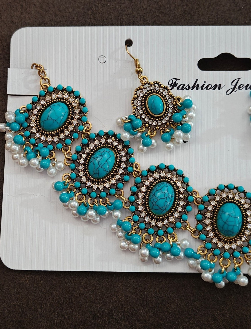 Bohemian Style Synthetic Turquoise & Faux Pearls Choker Necklace & Earrings Set