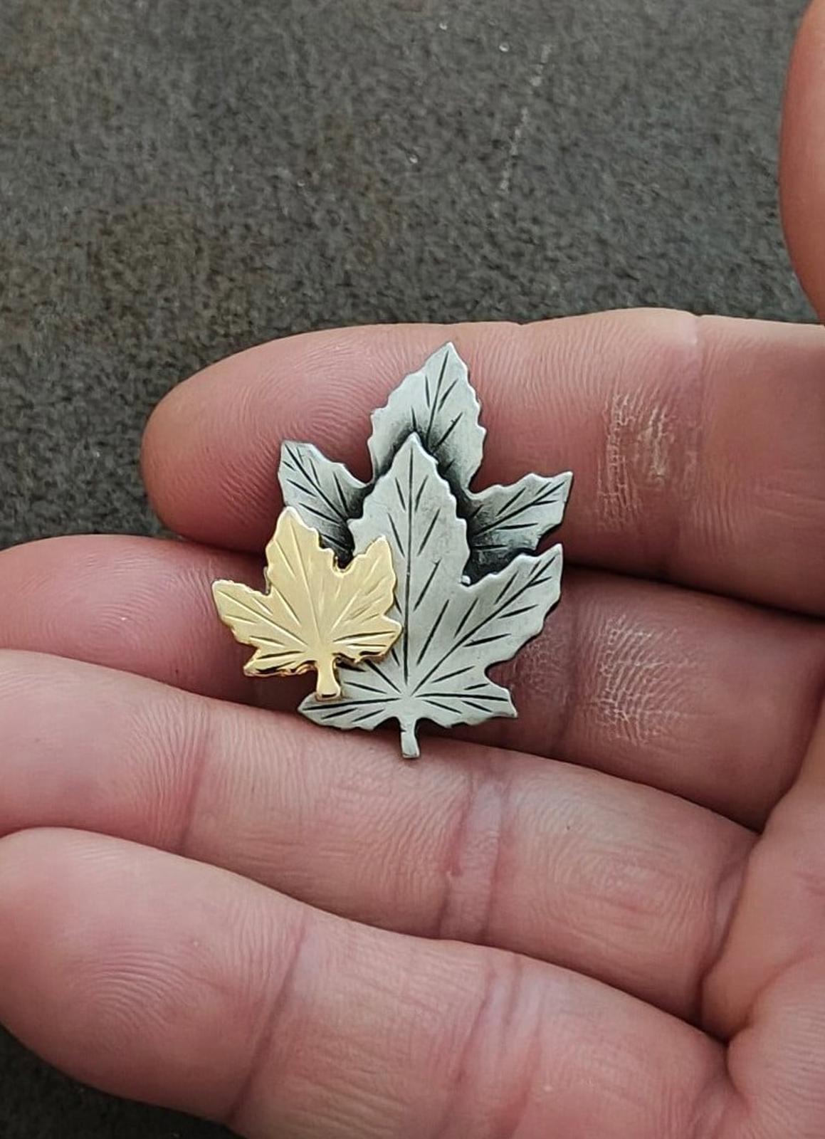 1950s/60s Signed Plume Canada Pewter and Gold Tone Maple Leaf Brooch Pin