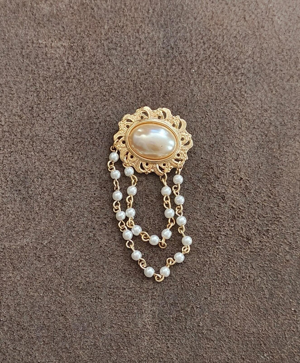 Gold tone oval faux pearl chatelaine brooch with dangling pearl bead fringe