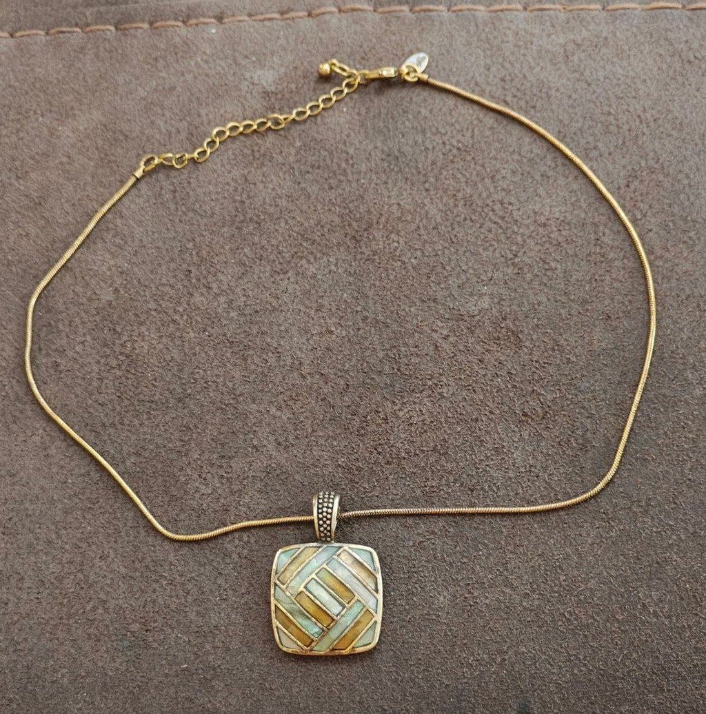Early 2000s Lia Sophia Gold Tone Mother of Pearl Mosaic Slide Pendant Necklace
