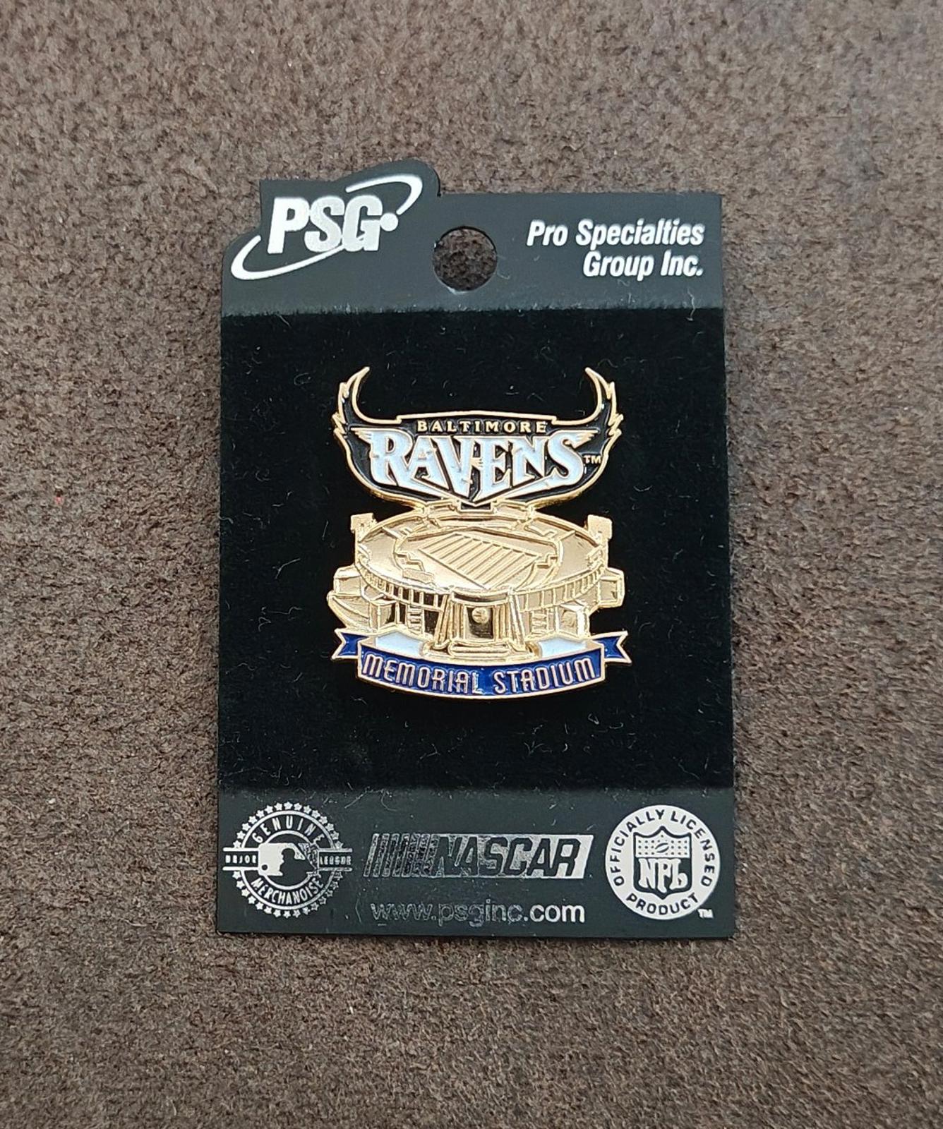 2001 Baltimore Ravens Memorial To Memorial Stadium Gold Tone Enamel Pin New