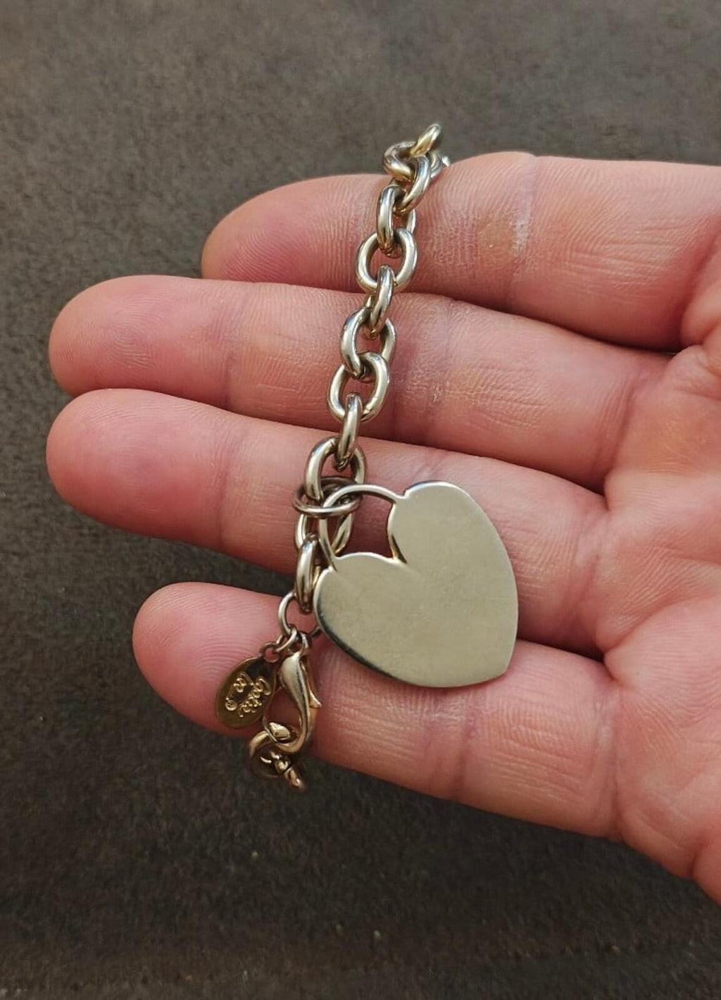 90s Signed Cookie Lee Silver Tone Chunky Chain Bracelet Featuring a Heart Charm - Trinketmania-LV
