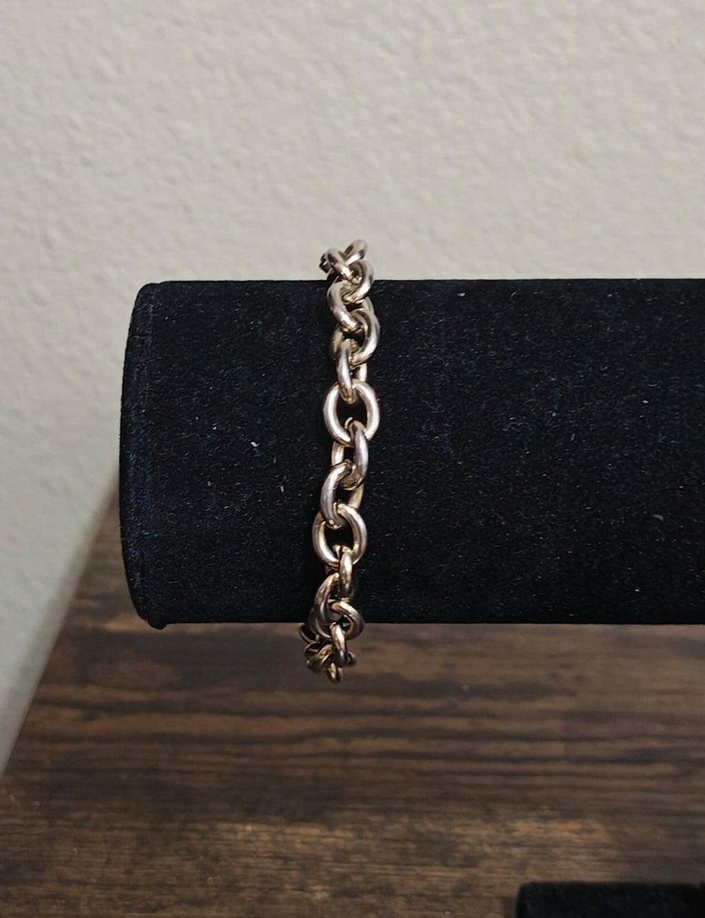 90s Signed Cookie Lee Silver Tone Chunky Chain Bracelet Featuring a Heart Charm - Trinketmania-LV