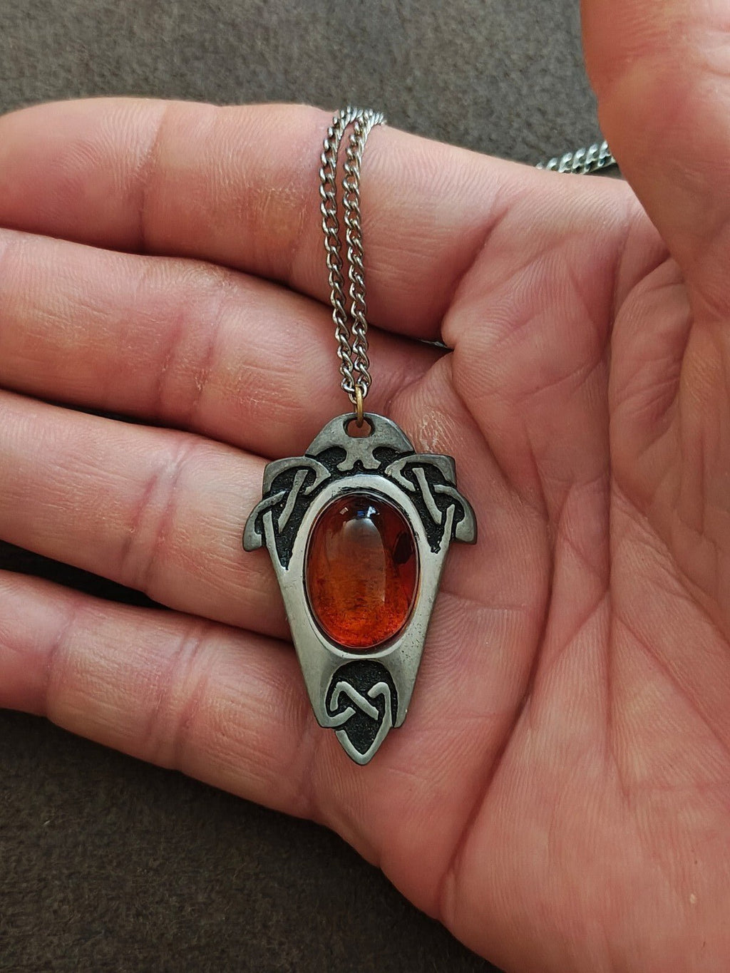 90s St Justin Cornwall Pewter Celtic Shield Pendant Necklace, Baltic Amber Stone - Trinketmania-LV