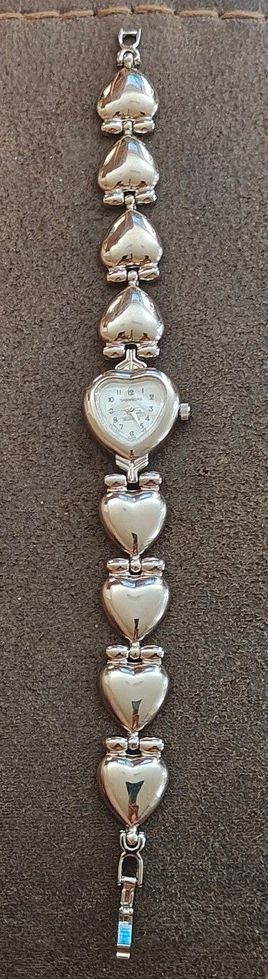 1990s Shannons Heart-Shaped Silver Tone Link Bracelet Statement Ladies Watch