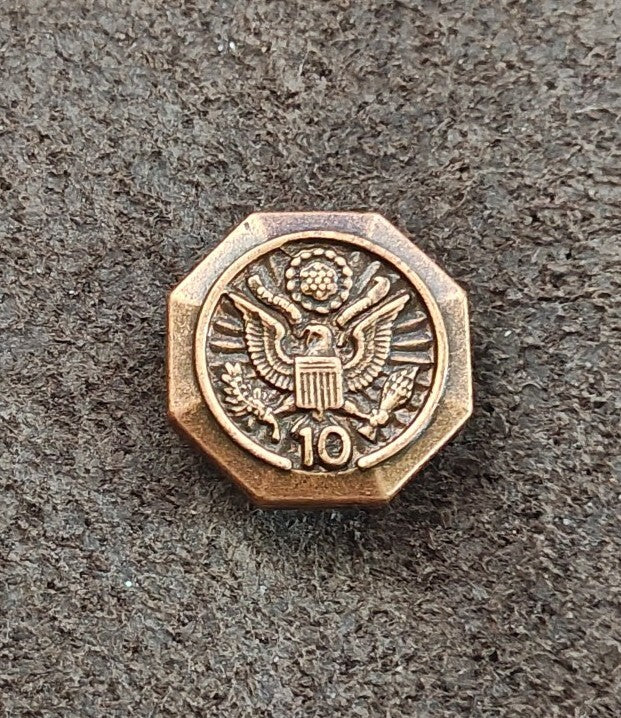 United States Federal Government 10-Year Length of Service Bronze Tone Pin