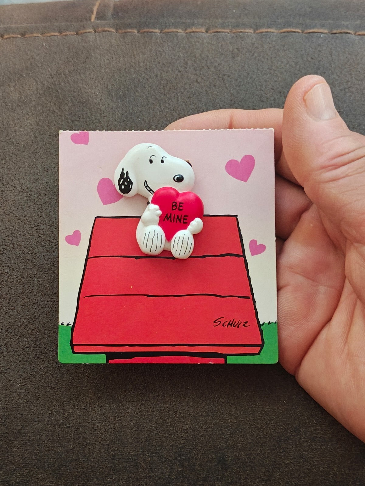 1980s Hallmark Peanuts Snoopy "Be Mine" Heart Valentine Brooch Pin