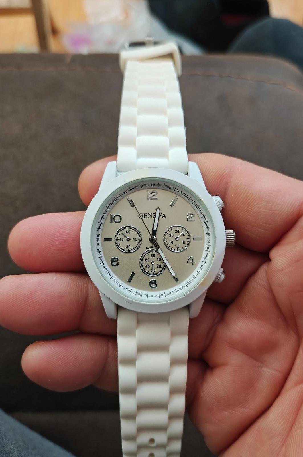 Geneva Beige Dial White Rim Silicone Band Women's Quartz Watch
