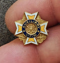 1940's Veterans Of Foreign Wars (VFW) Auxiliary Gold Tone Pin