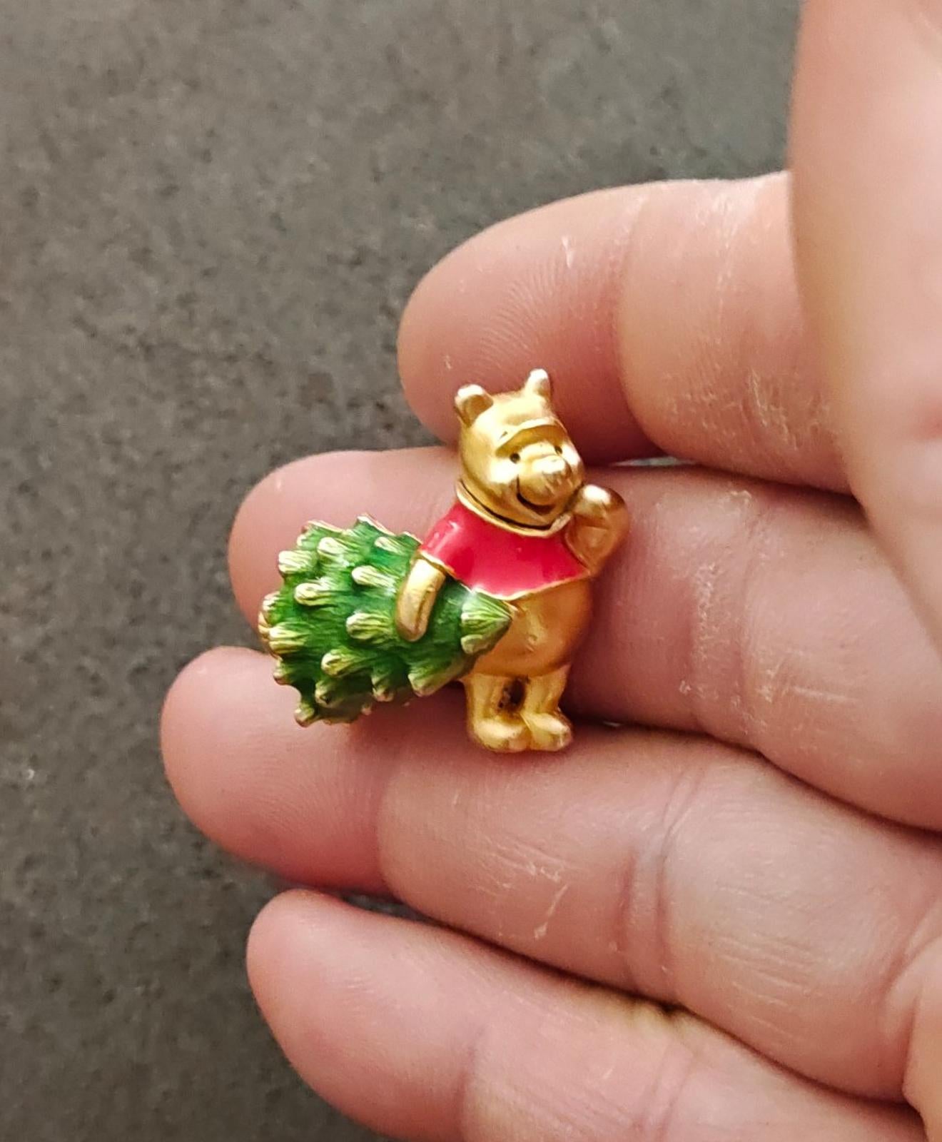 1980s Disney Winnie The Pooh Carrying a Christmas Tree Gold Tone Enamel Brooch