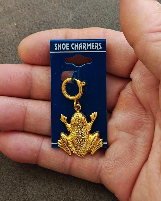 1990s Brass Textured Frog Shoe Charm/Charm