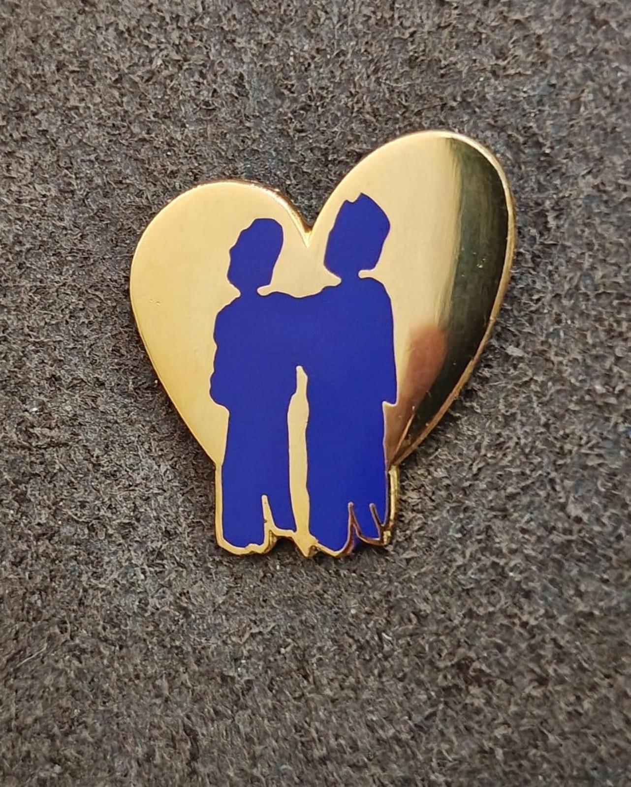 1980's Two Friends  Gold Tone Purple Enamel Heart Shaped Pin