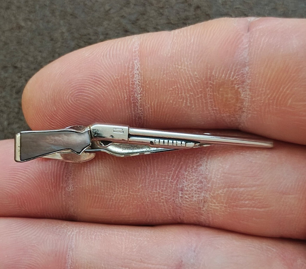 1950s Signed Swank Silver Tone Mother of Pearl Rifle/Shotgun Tie Bar Clip