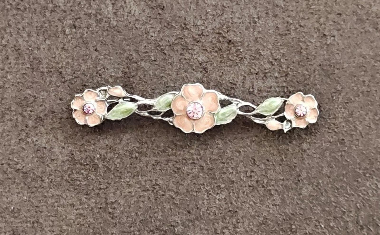 Floral bar brooch long profile, green enamel leaves and pink floral stones on silver-tone links