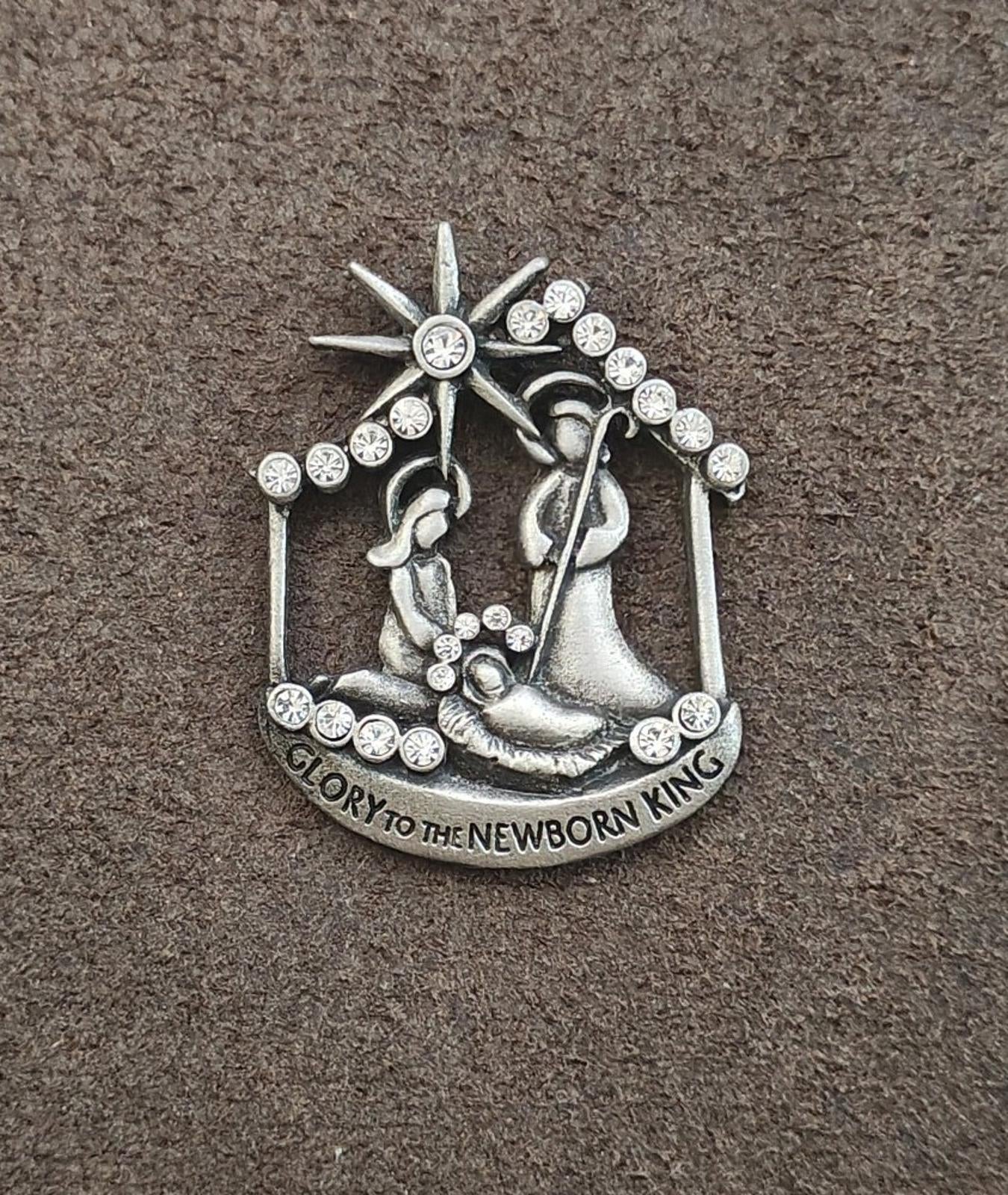 1980s Camco Glory to the Newborn King Pewter With Rhinestones Nativity Brooch