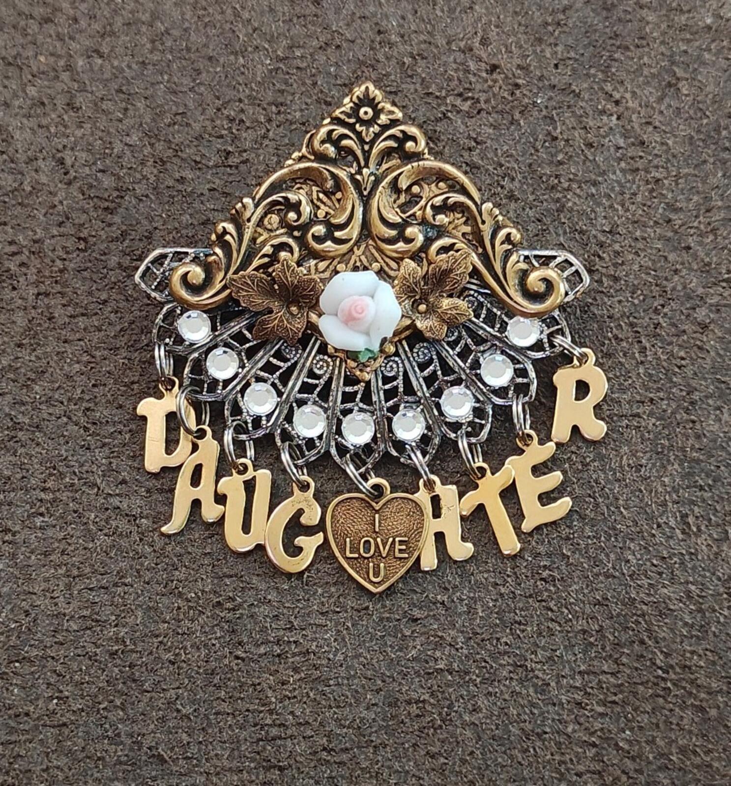 1980s Handcrafted "Daughter" Family Sentiment Gold Tone Dangle Brooch.