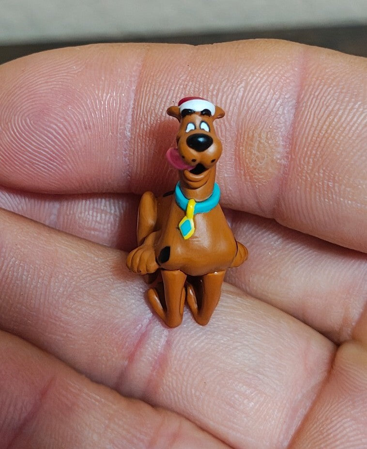 2001 Hallmark Keepsake Miniature Scooby-Doo Christmas Ornament Figurine