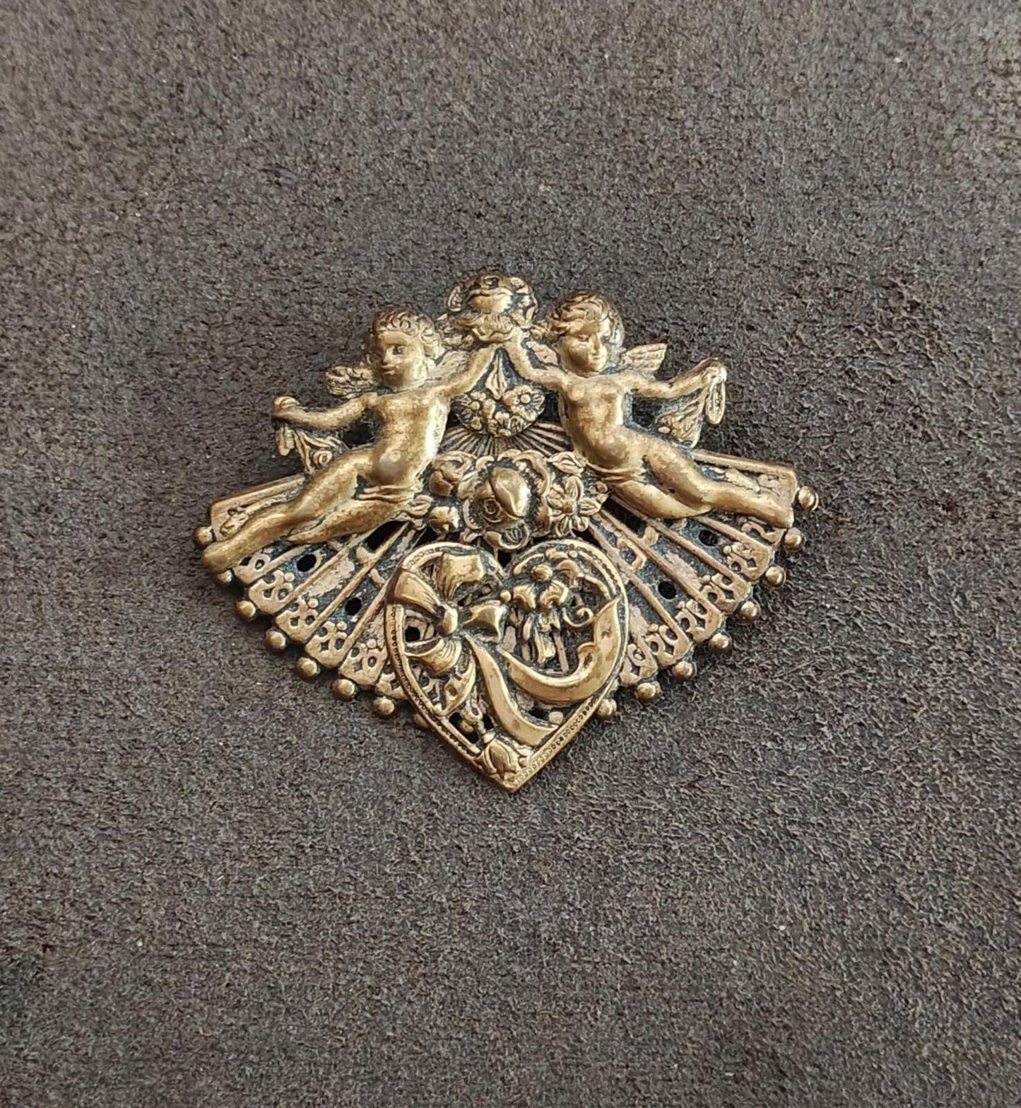 1970s/80s Gold Tone Renaissance Revival Style Double Cherub Brooch