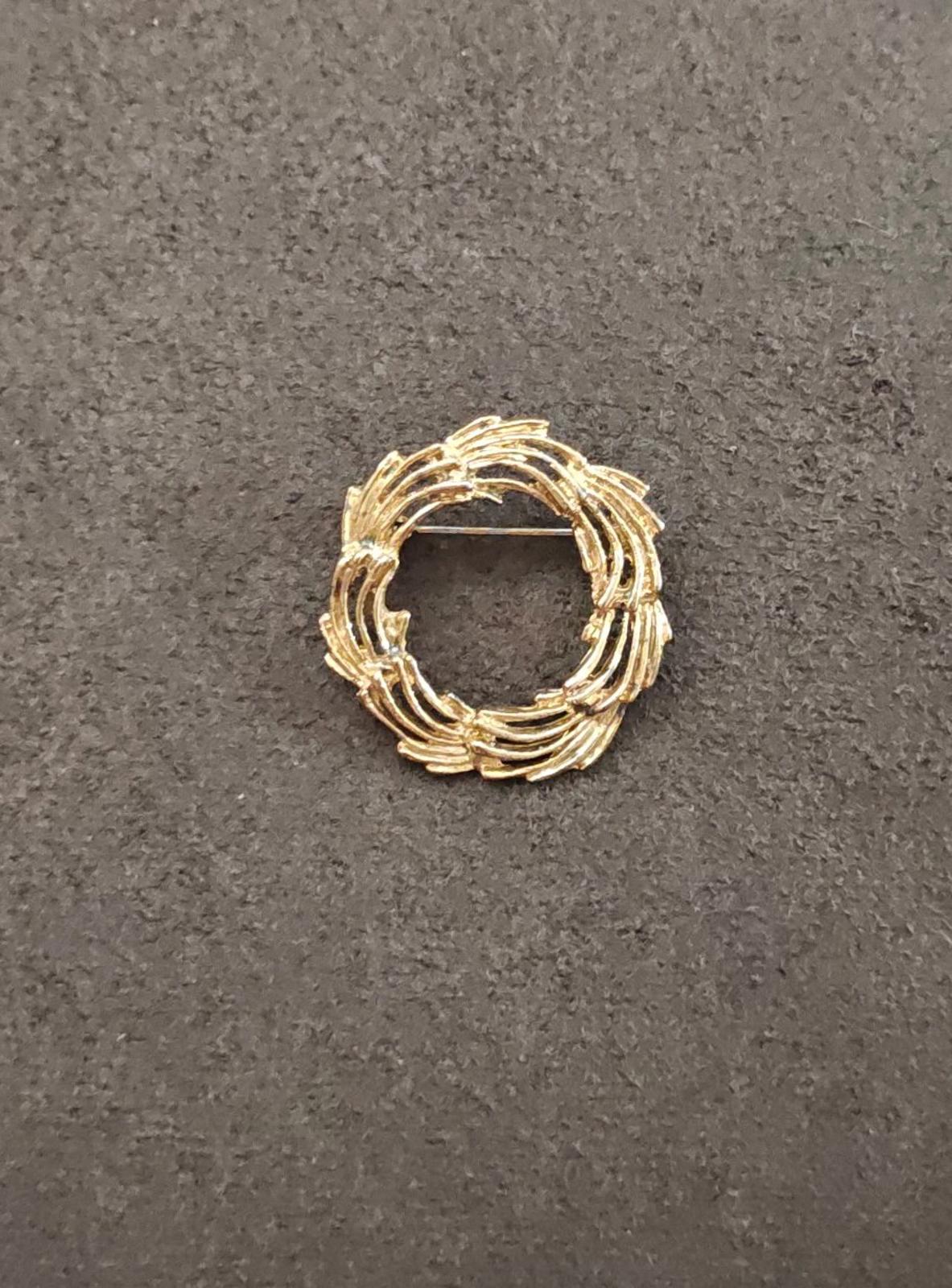 1960’s Elven Style Swirling Circle Gold Tone Brooch