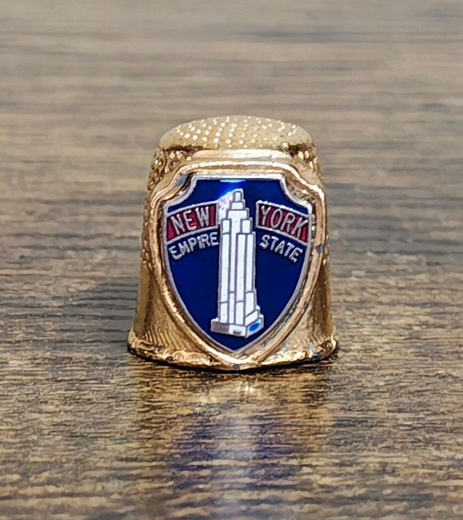 1960s New York "Empire State" Building Gold Tone Enamel Crest Souvenir Thimble