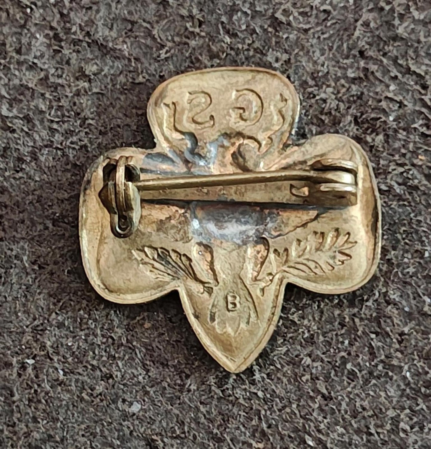 1960s Vintage Girl Scout Eagle Seven Arrows Gold Tone Pin/Brooch