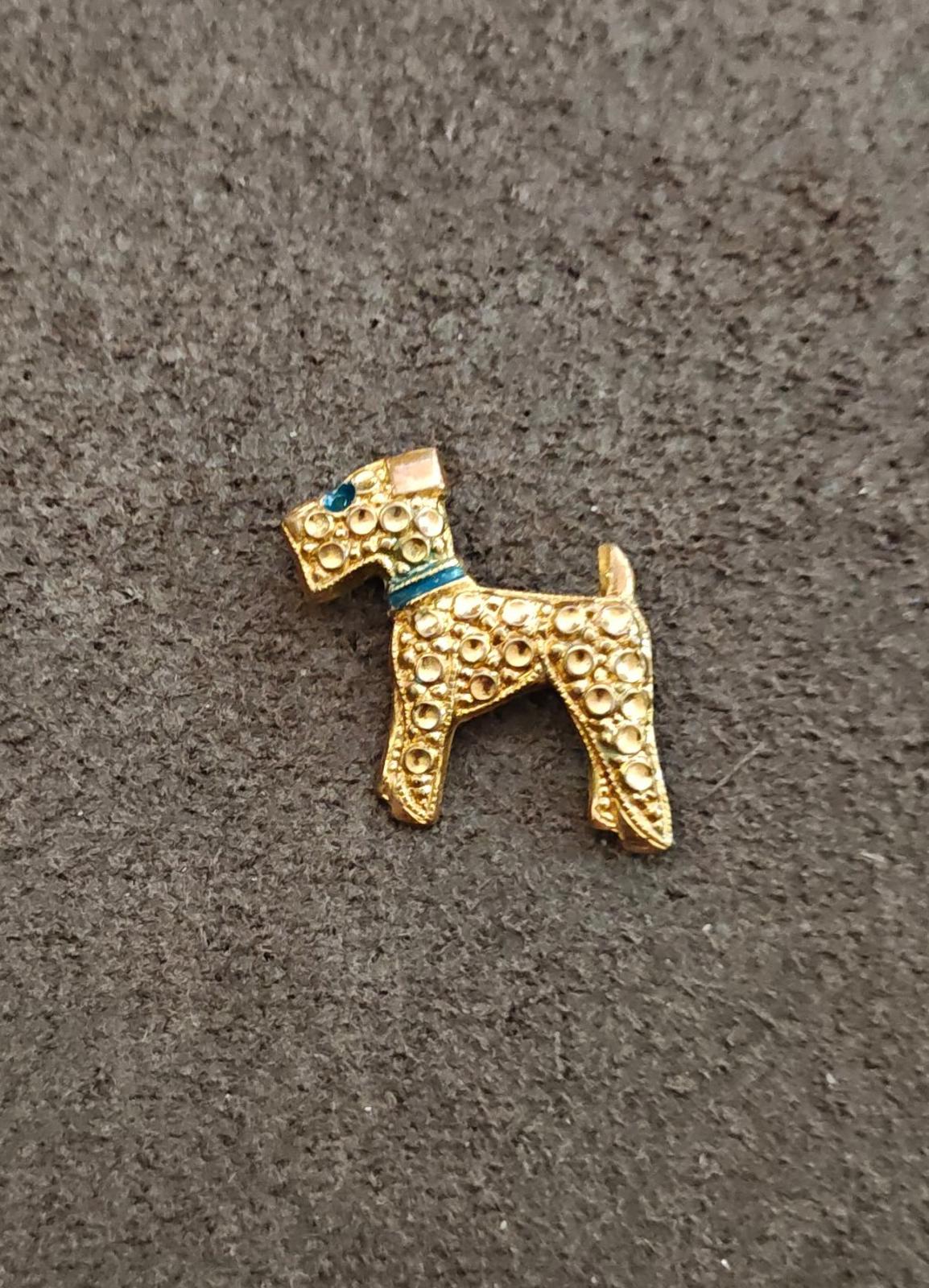 1890s Rare Gold Tone Textured Ornate Victorian Style Terrier Dog Brooch