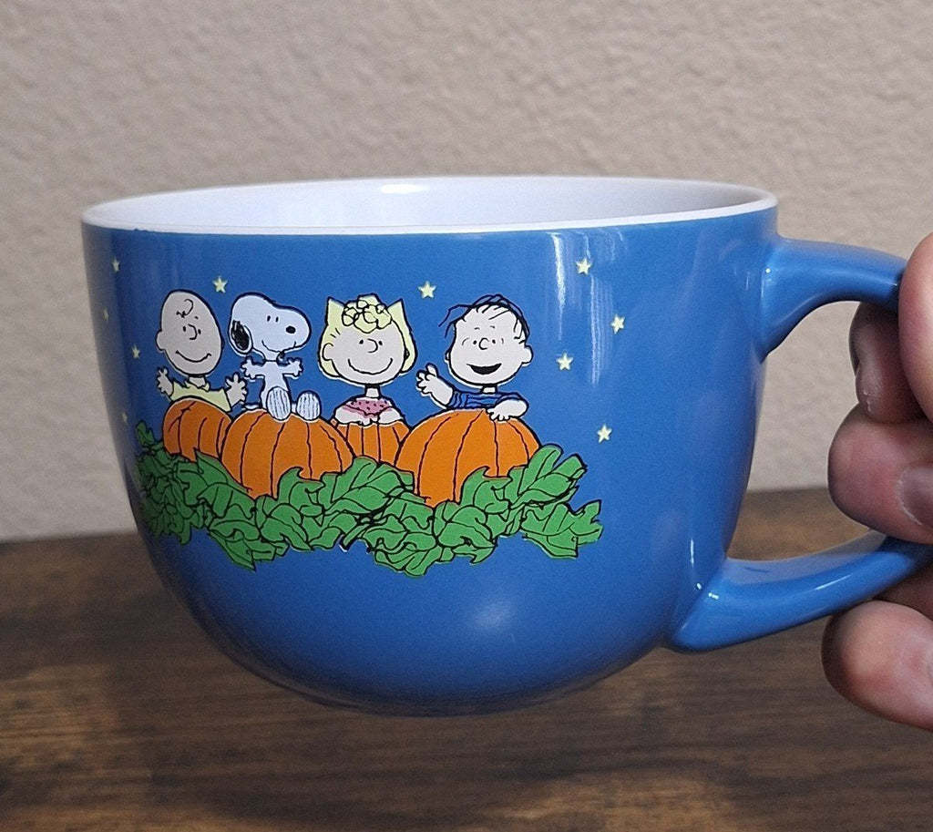 Colorful Snoopy/Peanuts Happy Halloween  Large Blue 24 oz Ceramic Soup Bowl/Mug