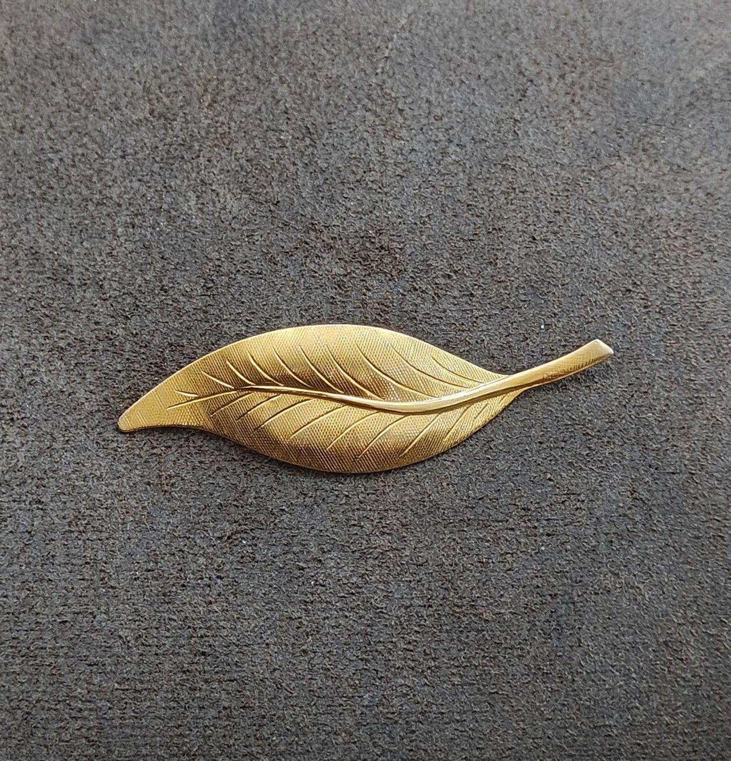 1960s Gold Tone Textured Leaf Brooch Pin