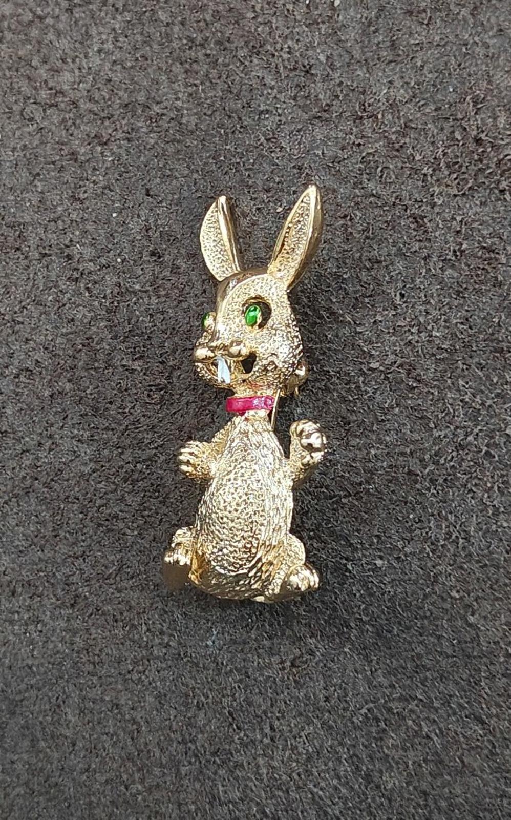 1960s Gerry's Gold Tone Bunny Rabbit Brooch Pin