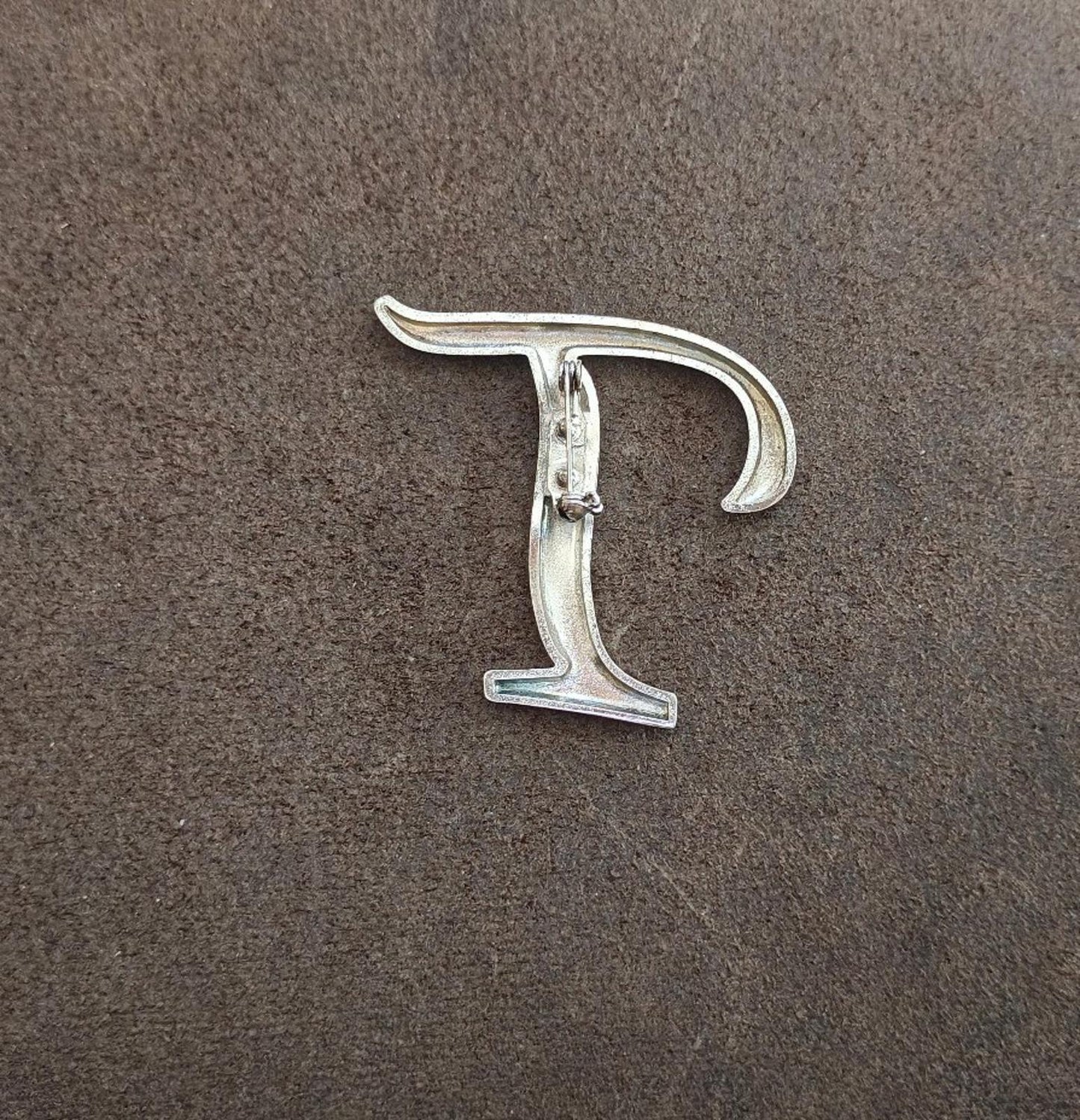 1980s Monogram Initial Letter T Silver Tone Pin/Brooch