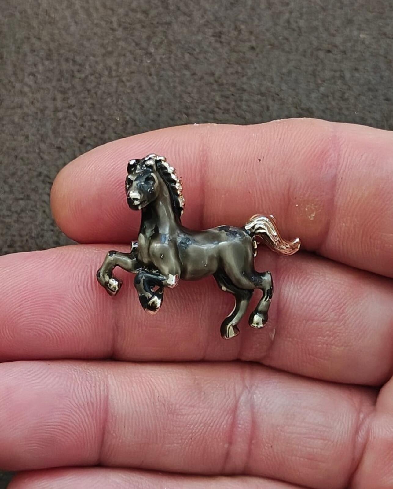 1970s/80s Silver With Grey & Black Enamel Prancing Horse/Stallion Brooch