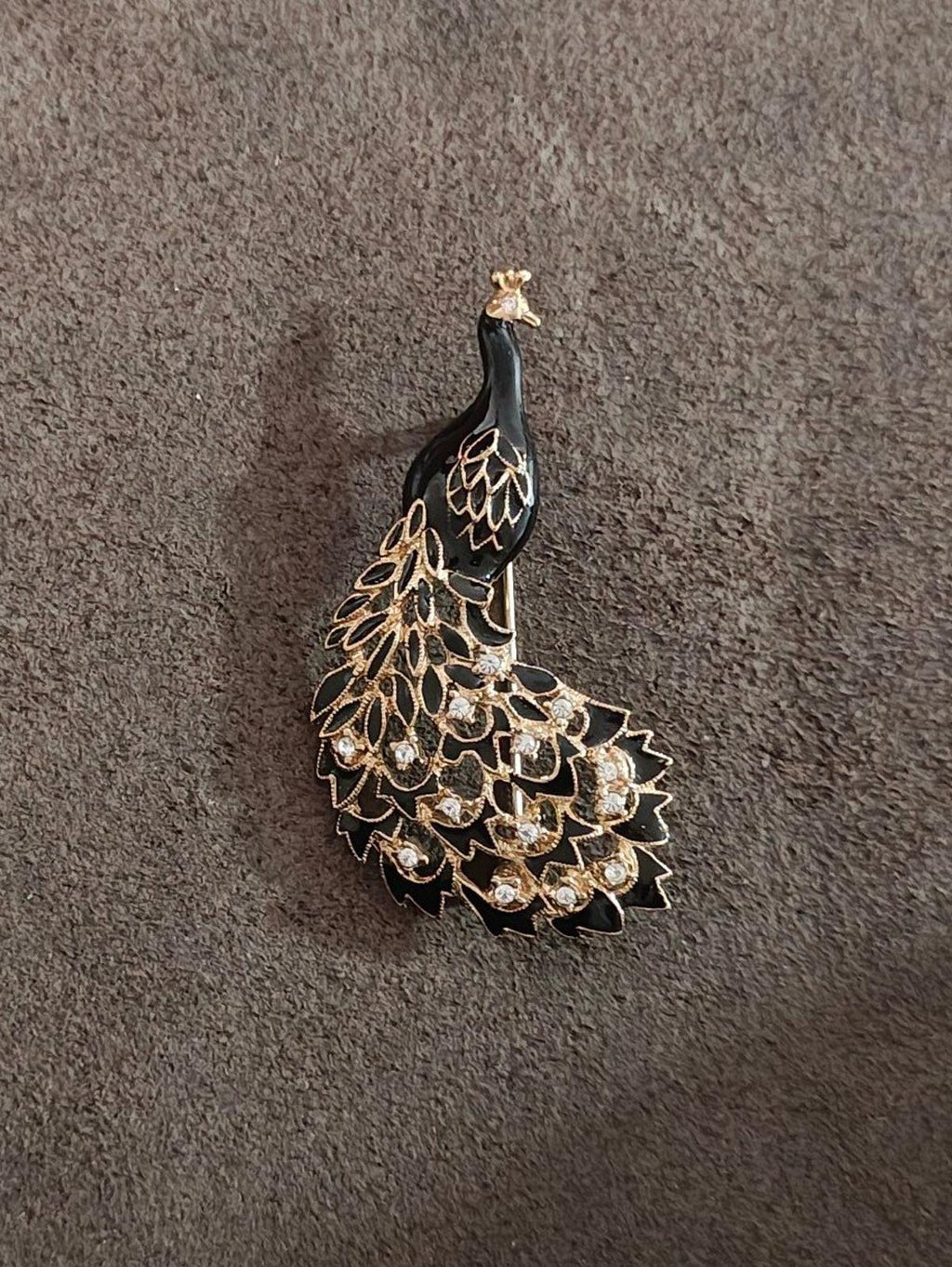 1990's Gold Tone Black Peacock With Sparkling Rhinestones Brooch Pin