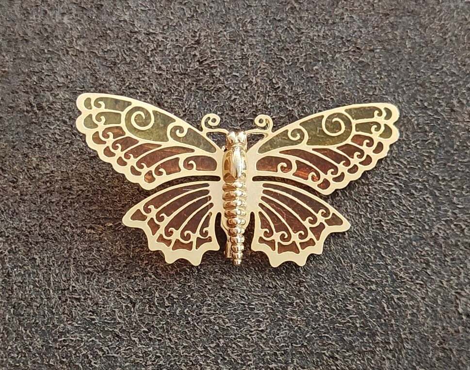 1970s Avon Luminous Wings Butterfly Gold Tone Filigree Brooch Pin