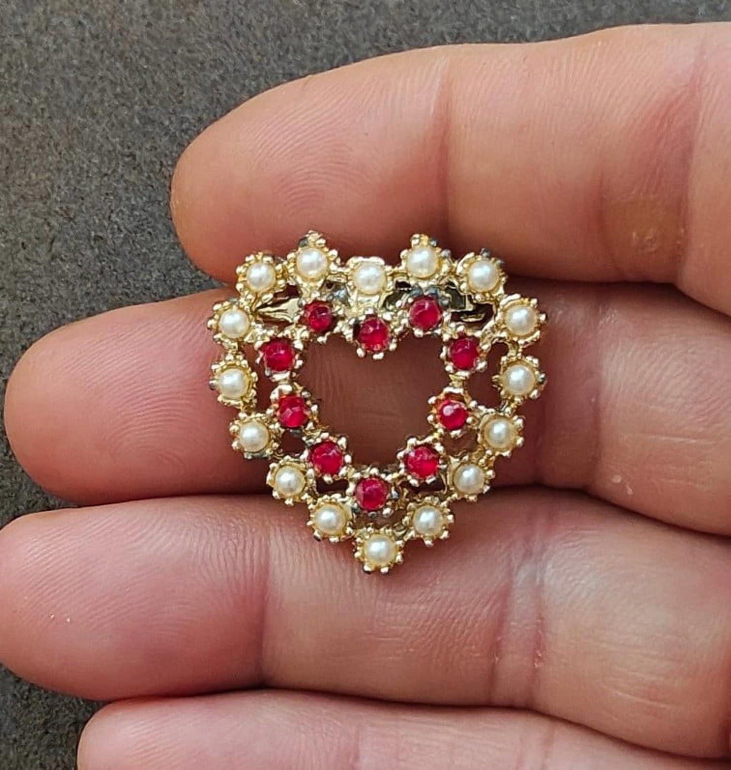 1980's Gold Tone Red Rhinestones and Faux Pearls Heart Brooch Pin