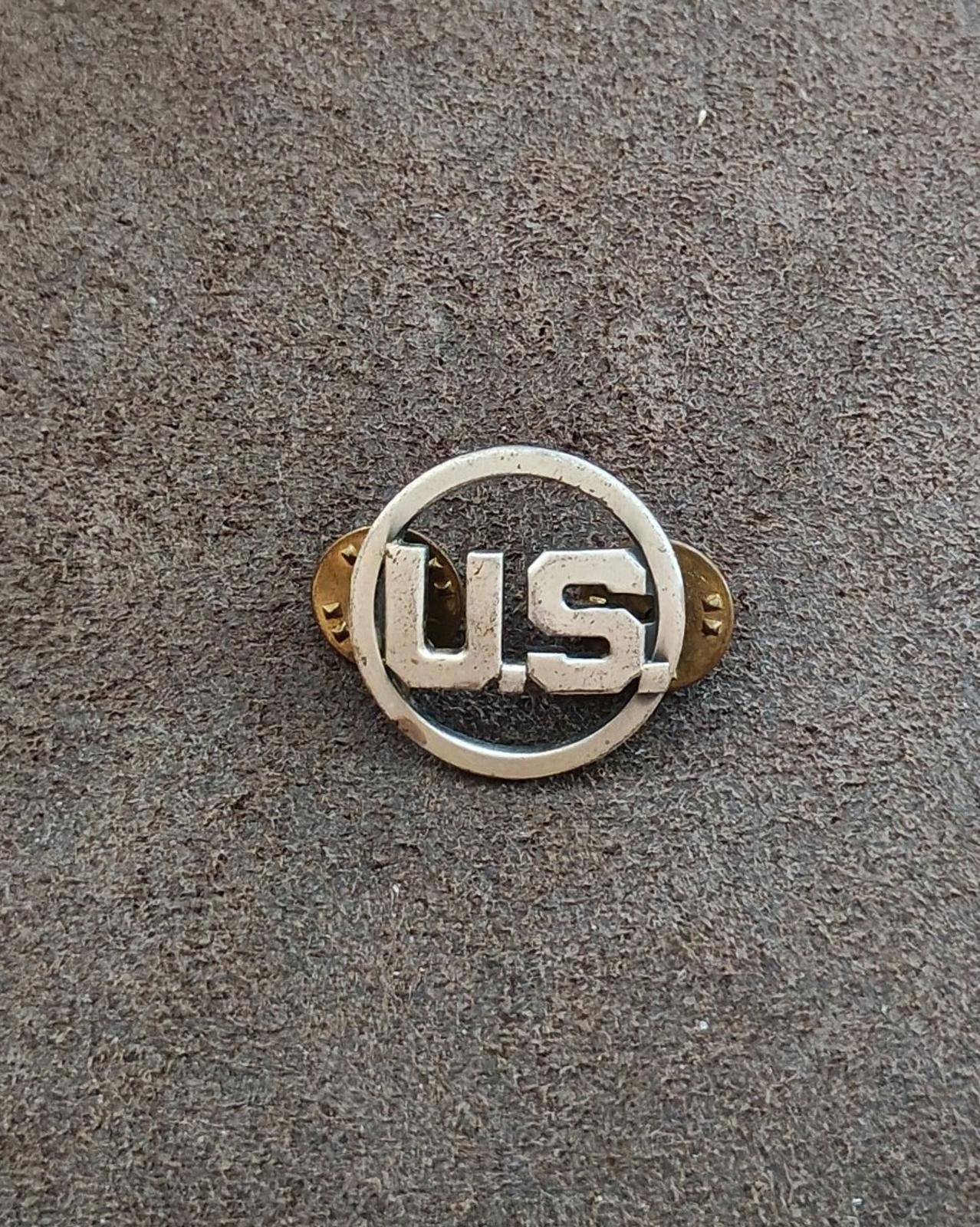 1940s World War 2 US Military Silver Tone Metal U.S. Initials Pin.