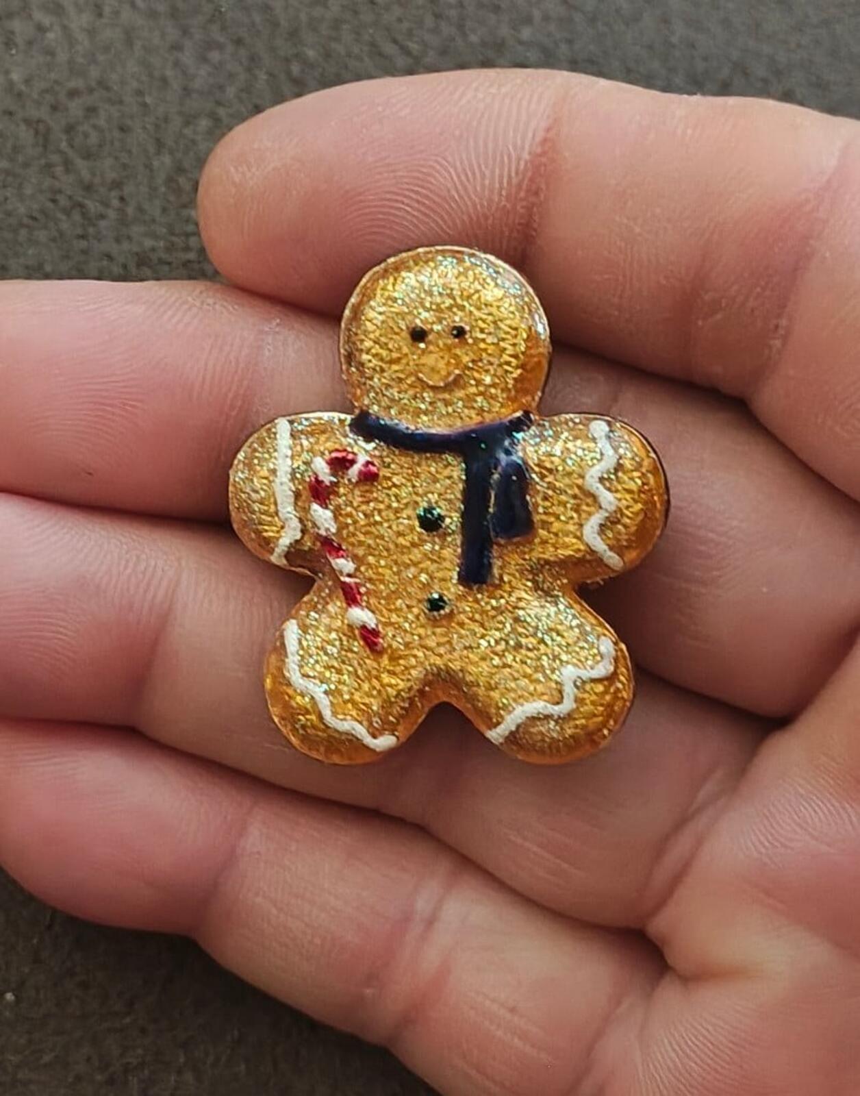 1980s Gold Tone Glittery Gingerbread Man Brooch