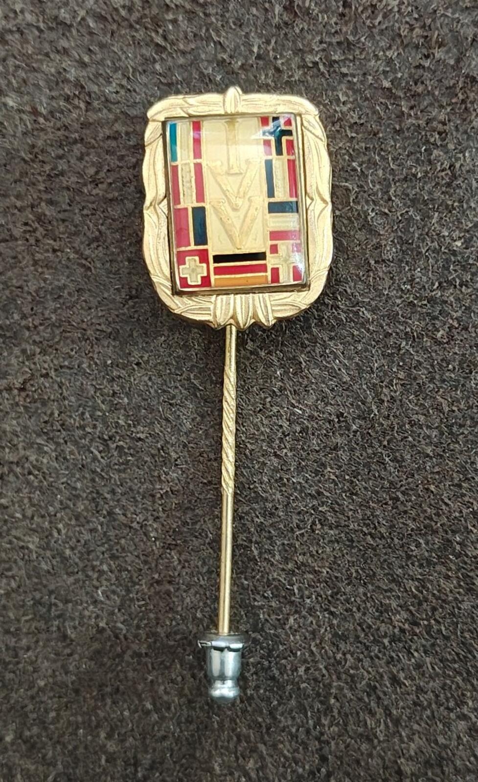 1960s International Federation of Popular Sports (IVV) Honorary Hiking Badge Pin
